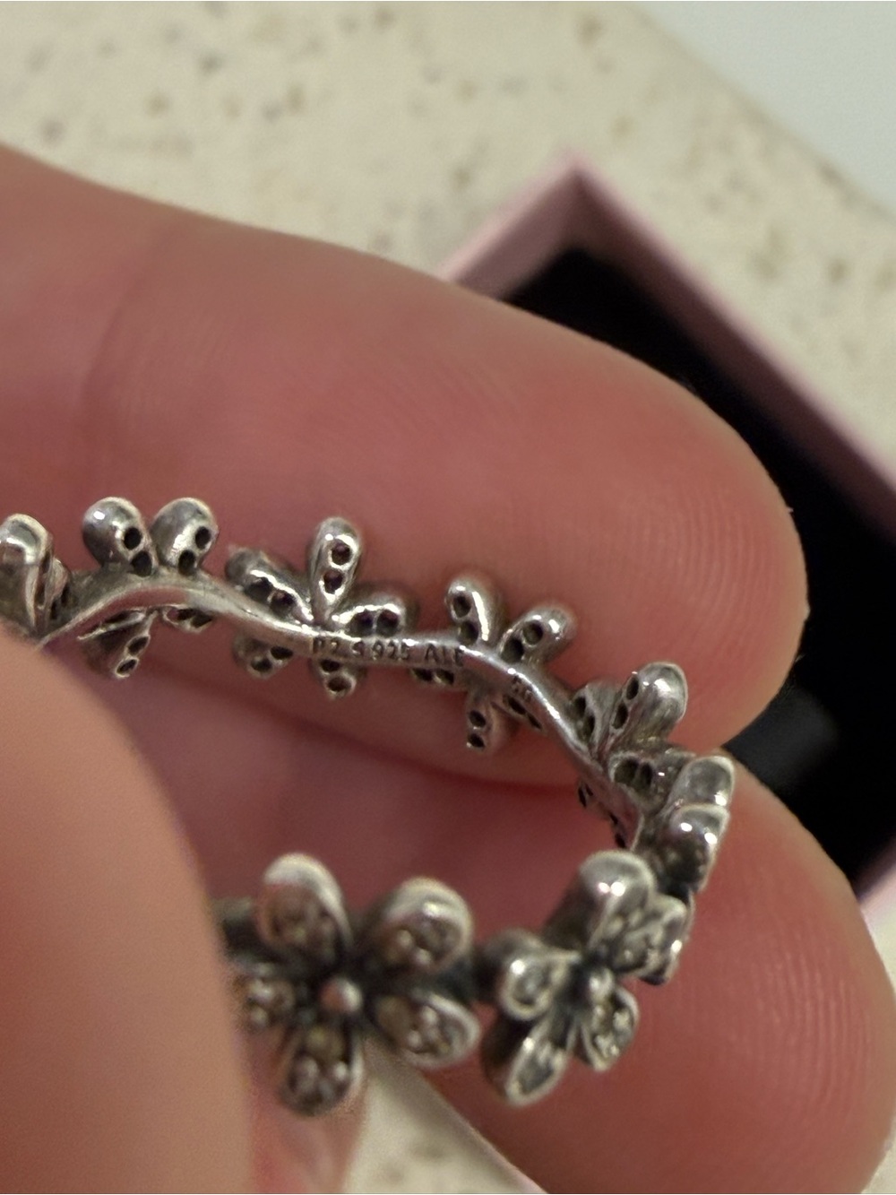 PANDORA SIZE 5 SILVER FLORAL RING - Picture 4 of 4